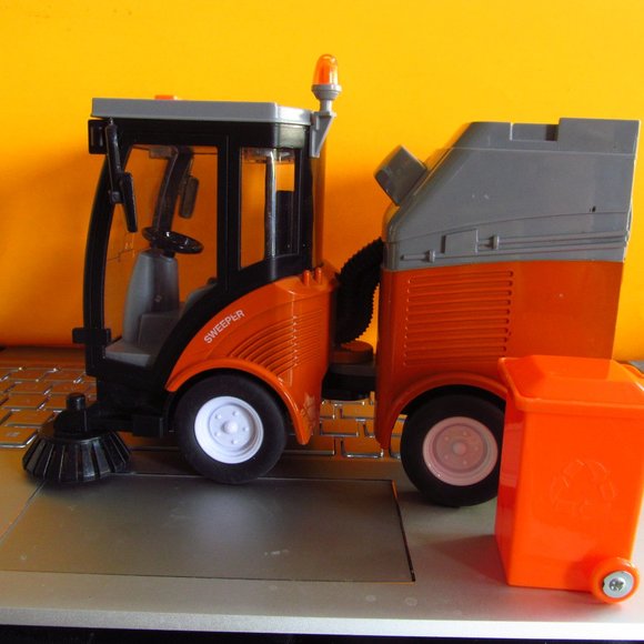Wenyi Toys Builder City Service Toy Street Cleaner Recycle Truck Poshmark